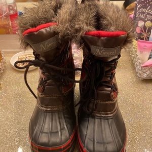 Natural Reflection women’s snow boots(size 7)